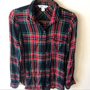 🍁Old Navy “The Classic Shirt” Button Up Plaid Shirt